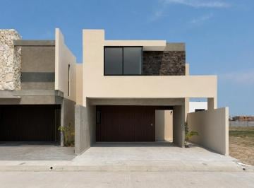 Casa · 180m² · 3 Recámaras · 2 Estacionamientos · Casa Nueva en Venta Punto Lomas Riviera Veracruzana