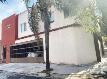 1 · Casa en Venta en Bosques del Contry - Esquina