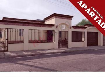 N/A · Casa Amueblada en Colonia Carbajal con Cochera Techada