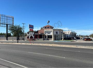 N/A · Se Renta Local Nuevo en Plaza Comercial, Planta Alta en Calle Novena