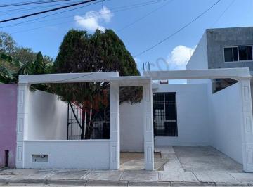 N/A · Renta de Casa de 2 Recamaras Av Las Torres, Residencial Quetzales Cancún