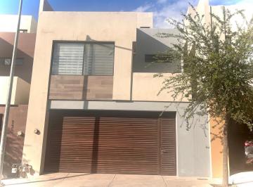 N/A · Casa en Renta en Dominio Cumbres | Frente a Parque | Privada con Amenidades