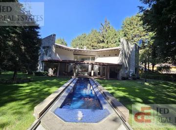 Casa en condominio · 680m² · 3 Recámaras · 6 Estacionamientos · Casa en Condominio en Ex - Hacienda Jajalpa