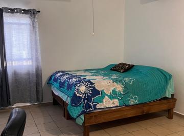 Departamento compartido de 1 habitación, Monterrey · Recámara Amueblada con Baño Privado!