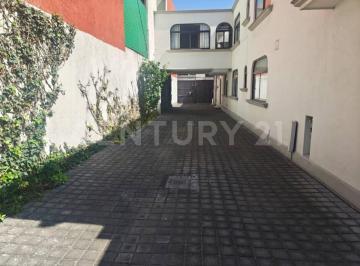 Casa · 400m² · Casa en Renta en Reforma y Ferrocarriles Nacionales, Toluca, Estado de México