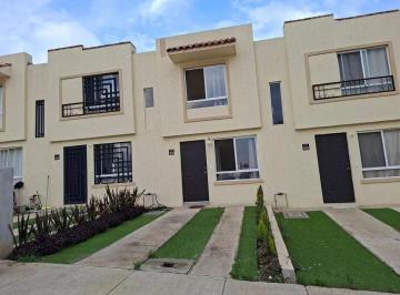 Casa en condominio · 60m² · 2 Recámaras · 1 Estacionamiento · Casa en Venta en Calle Pino Salado, Fraccionamiento Vista California, El Salto, Jalisco