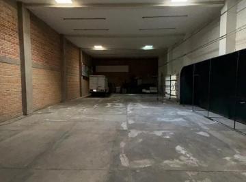 Bodega comercial de 2 habitaciones, Guadalajara · Bodega Comercial + Departamento Independiente | Zona San Juan Bosco