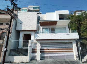 Casa de 4 habitaciones, Monterrey · Magnifica Residencia en Venta