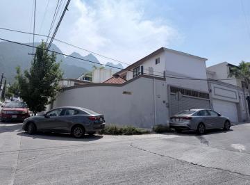 Casa de 3 habitaciones, Monterrey · Magnifica Residencia en Venta / Cumbres 4 Sector