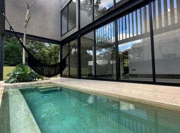 c9a254995e4e8440658bf49c0508a3192632b0cb5c8c8efb4790233fc050e38e · Yucatán Country Club, Excelente Residencia Oportunidad Única