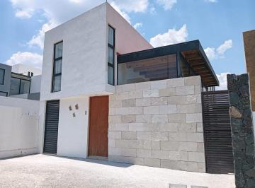 9699ff26b8f6a5a607711a615a3ee846ab5d70b65bdd8f2046a049dee688504a · Casa en Renta en Acantha! (Opción a Semi Amueblada)
