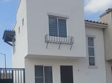 Casa en condominio · 68m² · 2 Recámaras · 2 Estacionamientos · Casa en Condominio en Venta en Real Solare, El Marqués, Querétaro