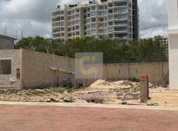 Terreno / Lote · 220m² · Terreno - Fraccionamiento Vía Cumbres