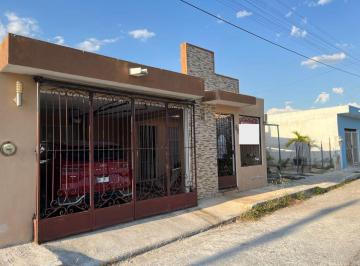 Casa de 3 habitaciones, Campeche · Casa en Venta en Montecarlo 3 Recámaras 2 Baños Alberca