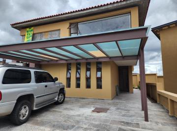 Casa · 447m² · 4 Recámaras · 3 Estacionamientos · Casa en Venta Club de Golf Altozano