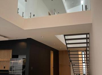 Casa · 223m² · 3 Recámaras · 2 Estacionamientos · Casa en Venta Paseo del Parque Tres Marías con Casa Club y Áreas Verdes