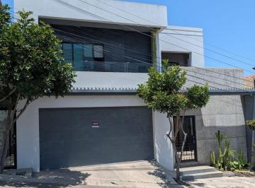 Casa de 3 habitaciones, Tijuana · Casa en Renta Lomas de Aguacaliente
