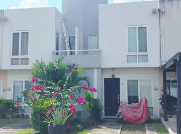 Casa · 90m² · 3 Recámaras · 2 Estacionamientos · Casa en Fraccionamiento Hacienda Paraíso