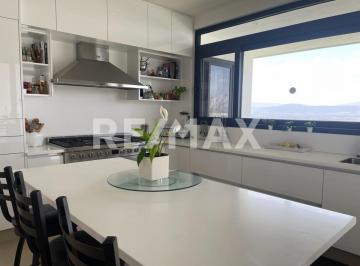 Casa en condominio de 3 habitaciones, El Marqués · Casa en Venta en Yavia Zibatá, Querétaro con Vista Al Lago