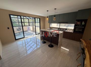Casa de 3 habitaciones, Cuautlancingo · Casa en Venta en San Juan Cuautlancingo | Roof Garden y Diseño Contemporáneo