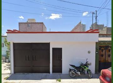 Casa de 2 habitaciones, Querétaro · Venta de Casa en Colonia Hidalgo, Santiago de Queretaro, Queretaro