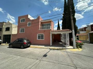 Casa en condominio · 103m² · 3 Recámaras · 1 Estacionamiento · Casa en Venta /renta Muy Bien Ubicada