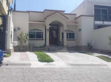 f1a5d6b4bc5a7e1455fd15c0be9077c813840889fab571f6d2a195a4a5c60836 · Casa en Venta Cumbres del Cimatario, Querétaro