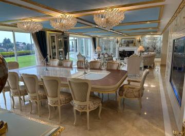 Casa de 9 habitaciones, Miguel Hidalgo · Casa en Venta en Bosques de Las Lomas