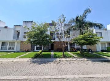 Casa en condominio de 3 habitaciones, Emiliano Zapata · Venta de Casas con Alberca Al Sur de Morelos, Emiliano Zapata, 3 Recámaras