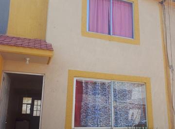 Casa de 2 habitaciones, Ecatepec de Morelos · Casa en Venta Cerca de Plaza Las Américas con Estacionamiento y Rápida Salida Al Aifa y Cdmx
