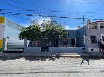Casa · 348m² · 2 Recámaras · 2 Estacionamientos · Casa en Venta en El Centro de Mérida Yucatán.