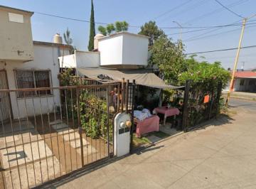 Casa de 1 habitación, Uruapan · Casa en Uruapan – Venta Sin Posesión