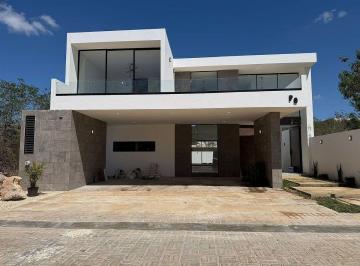 Casa · 395m² · 4 Recámaras · 3 Estacionamientos · Casa en Venta en Temozón Norte, Mérida Yucatán (Eb - Vy0983)