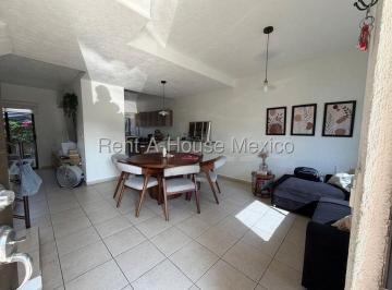 Casa de 3 habitaciones, El Marqués · Casa con Estudio y Excelente Ubicación en Rincones del Marqués Goh2350