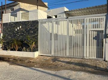 Casa · 244m² · 2 Recámaras · 3 Estacionamientos · Casa en Salvador Alvarado Sur