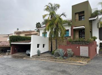 Casa de 3 habitaciones, Monterrey · Casa en Venta en Bosquencinos