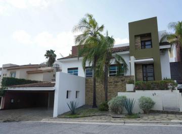 Casa de 3 habitaciones, Monterrey · Casa en Venta en Bosquencinos