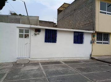 Casa de 2 habitaciones, Tlalnepantla de Baz · Casa de 70 m² con 2 Recámaras en Renta en Santa Cecilia