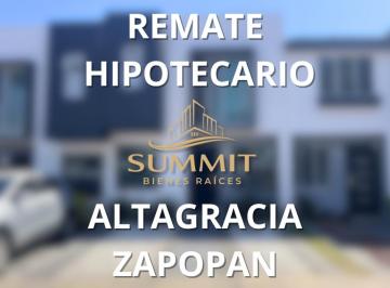 Casa de 3 habitaciones, Zapopan · Casa en Remate Hipotecario en Altagracia en Zapopan Cerca de Cucea Ideal Para Inversion