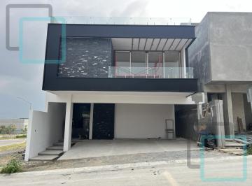 Casa · 352m² · 3 Recámaras · 3 Estacionamientos · Casa en Venta Viñedos de Sicilia Zona Carretera Nacional Santiago