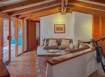 Casa · 400m² · 4 Estacionamientos · Casa Amplia con Bungalow con Excelente Ubicacion en Avandaro