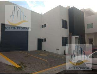 Bodega comercial · 90m² · Bodega Comercialbodega en El Condominio El Fenix Qro