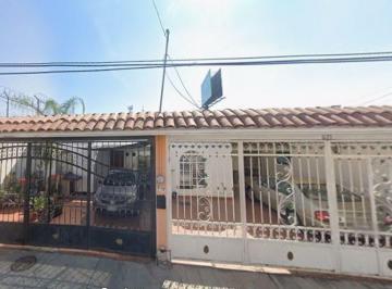 Casa de 3 habitaciones, Guadalajara · ¡Maravillosa Propiedad! Ubicada en Guadalajara!