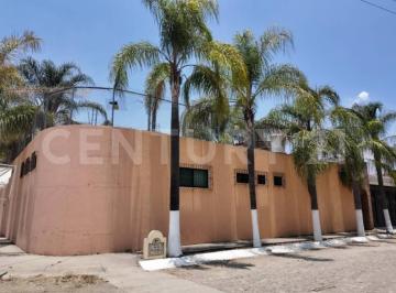 Casa · 382m² · 2 Recámaras · 2 Estacionamientos · Casa en Venta, El Arenal, Jal