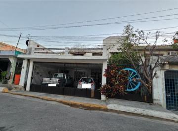 Casa · 360m² · 4 Recámaras · 2 Estacionamientos · Casa en Venta en Campeche Col Jardines