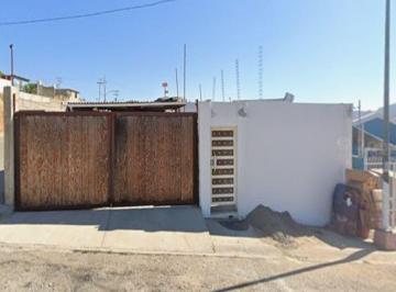 Casa de 2 habitaciones, Ensenada · Se Vende Casa