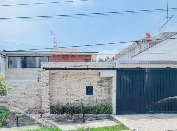 24c4e7e6e6630e2409b55b4e87fbc395705ba2a8b86ed3feda8130eda6eb2f1a · Casa Jardines de San Mateo Magníficos Espacios