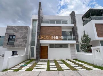 Casa de 4 habitaciones, El Marqués · Casa en Renta en Zibatá, Querétaro Frente a Parque Saki