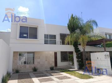 Casa · 176m² · 3 Recámaras · 2 Estacionamientos · Casa en Renta en San Telmo I