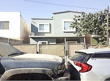 Casa de 3 habitaciones, Mexicali · Se Vende Casa Dos Niveles